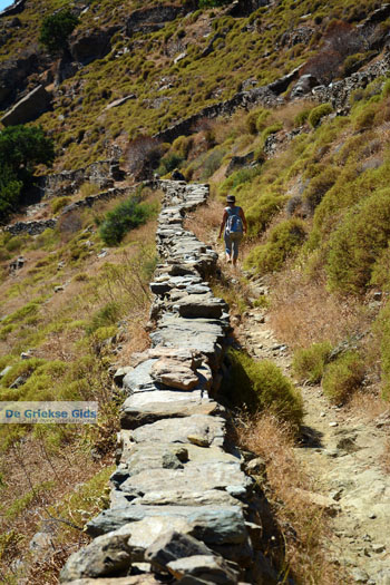 Bergpad-wandelpad naar Karthaia | Kato Meria | Kea (Tzia) 8 - Foto van https://www.grieksegids.nl/fotos/kea-tzia/normaal/kea-tzia-griekenland-254.jpg