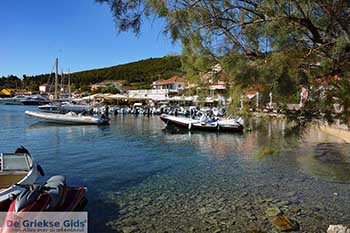 Fiskardo Kefalonia - 1 - Foto van https://www.grieksegids.nl/fotos/kefalonia/350pix/fiskardo-kefalonia-001.jpg