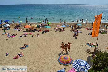 Makris Gialos strand in Lassi Kefalonia - 14 - Foto van https://www.grieksegids.nl/fotos/kefalonia/350pix/lassi-kefalonia-014.jpg