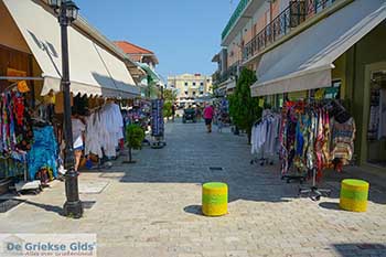 Lixouri Kefalonia - 4 - Foto van https://www.grieksegids.nl/fotos/kefalonia/350pix/lixouri-kefalonia-004.jpg