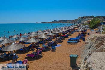 Xi beach Kefalonia - 1 - Foto van https://www.grieksegids.nl/fotos/kefalonia/350pix/xi-beach-kefalonia-001.jpg