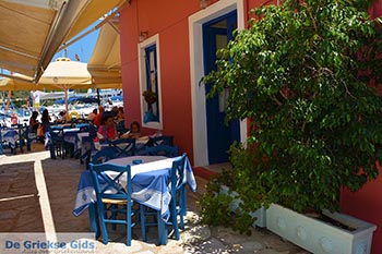 Fiskardo - Kefalonia - Foto 26 - Foto van https://www.grieksegids.nl/fotos/kefalonia/fiskardo/normaal/fiskardo-026.jpg