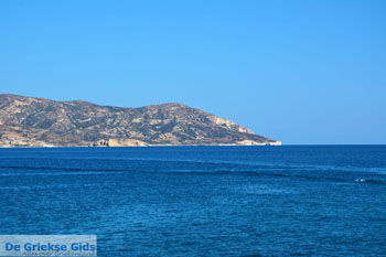 Eiland Polyegos gezien van Kimolos | Cycladen Griekenland | foto 109 - Foto van https://www.grieksegids.nl/fotos/kimolos/normaal/kimolos-grieksegids-109.jpg