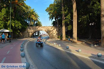 Kos stad - Eiland Kos - Griekse Gids Foto 10 - Foto van https://www.grieksegids.nl/fotos/kos/kos-stad/normaal/kos-stad-010.jpg