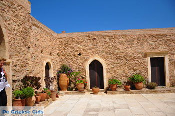 Moni Toplou | Klooster Toplou Lassithi | nr6 - Foto van https://www.grieksegids.nl/fotos/kreta-lassithi/normaal/kreta-grieksegids-116.jpg