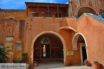 Agia Triada Tzagarolon Kreta - Departement Chania - Foto 12 - Foto van https://www.grieksegids.nl/fotos/kreta/agia-triada-tzagarolon/normaal/agia-triada-tzagarolon-kreta-012.jpg