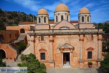 Agia Triada Tzagarolon Kreta - Departement Chania - Foto 19 - Foto van https://www.grieksegids.nl/fotos/kreta/agia-triada-tzagarolon/normaal/agia-triada-tzagarolon-kreta-019.jpg