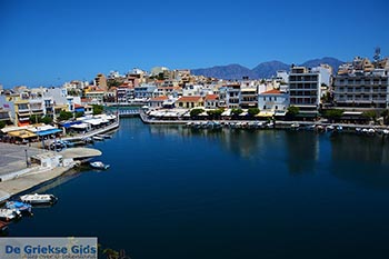 Agios Nikolaos Kreta - Departement Lassithi - Foto 36 - Foto van https://www.grieksegids.nl/fotos/kreta/agios-nikolaos/normaal/agios-nikolaos-kreta-036.jpg