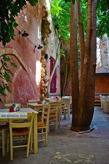 Chania stad Kreta - Departement Chania - Foto 36 - Foto van https://www.grieksegids.nl/fotos/kreta/chania-stad/normaal/chania-stad-kreta-036.jpg