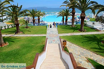 Kokkini Chani Kreta - Departement Heraklion - Foto 2 - Foto van https://www.grieksegids.nl/fotos/kreta/kokkini-chani/normaal/kokkini-chani-kreta-002.jpg
