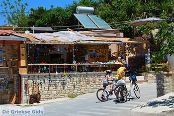 Kournas Kreta - Departement Chania - Foto 31 - Foto van https://www.grieksegids.nl/fotos/kreta/kournas/normaal/kournas-kreta-031.jpg