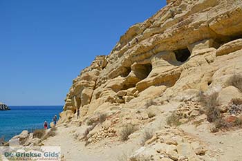 Matala Kreta - De Griekse Gids Foto 24 - Foto van https://www.grieksegids.nl/fotos/kreta/matala/350pix/matala-kreta-024.jpg