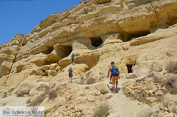 Matala Kreta - De Griekse Gids Foto 44 - Foto van https://www.grieksegids.nl/fotos/kreta/matala/350pix/matala-kreta-044.jpg