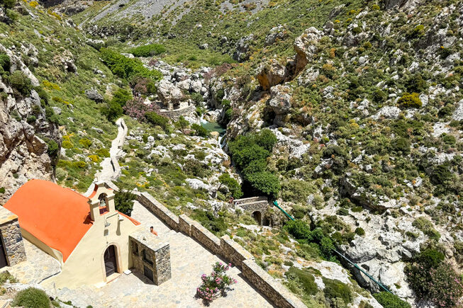 Kourtaliotiko kloof Kreta | Rethymnon Kreta - Foto van https://www.grieksegids.nl/fotos/kreta/rethymnon-kreta/kourtaliotiko-kloof/mid/kourtaliotiko-kloof-014.jpg?v=1774527628