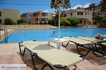 Stalos Kreta - Departement Chania - Foto 1 - Foto van https://www.grieksegids.nl/fotos/kreta/stalos/normaal/stalos-kreta-001.jpg
