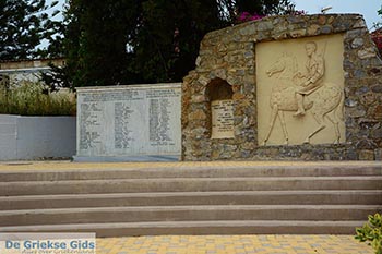 Varipetro Kreta - Departement Chania - Foto 20 - Foto van https://www.grieksegids.nl/fotos/kreta/varipetro/normaal/varipetro-kreta-020.jpg