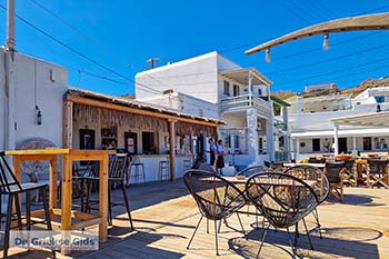 Agia Irini Kythnos - Cycladen Griekenland  - Foto van https://www.grieksegids.nl/fotos/kythnos/normaal/agia-irini-kythnos-005.jpg