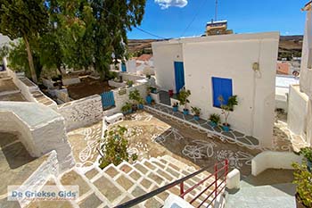 Chora Kythnos - Cycladen Griekenland  - Foto van https://www.grieksegids.nl/fotos/kythnos/normaal/chora-kythnos-005.jpg