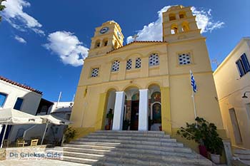 Dryopida Kythnos - Cycladen Griekenland  - Foto van https://www.grieksegids.nl/fotos/kythnos/normaal/dryopida-kythnos-008.jpg