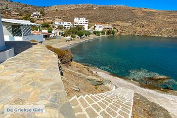 Lefkes Kythnos - Cycladen Griekenland  - Foto van https://www.grieksegids.nl/fotos/kythnos/normaal/lefkes-kythnos-010.jpg
