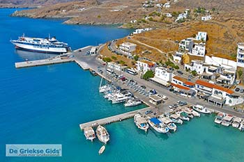 Merichas Kythnos - Cycladen Griekenland  - Foto van https://www.grieksegids.nl/fotos/kythnos/normaal/merichas-kythnos-001.jpg