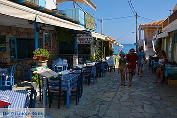 Agios Nikitas - Eiland Lefkas -  Foto 56 - Foto van https://www.grieksegids.nl/fotos/lefkas/agios-nikitas/normaal/agios-nikitas-056.jpg