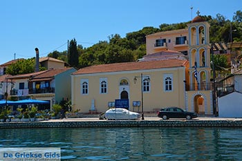 Vathy - Meganisi eiland bij Lefkas - Foto 43 - Foto van https://www.grieksegids.nl/fotos/lefkas/meganisi/normaal/meganisi-043.jpg