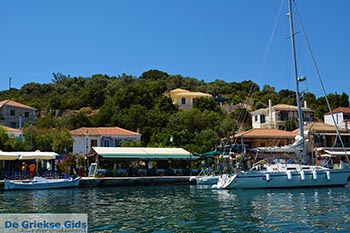 Vathy - Meganisi eiland bij Lefkas - Foto 56 - Foto van https://www.grieksegids.nl/fotos/lefkas/meganisi/normaal/meganisi-056.jpg