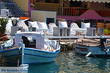 Vathy - Meganisi eiland bij Lefkas - Foto 62 - Foto van https://www.grieksegids.nl/fotos/lefkas/meganisi/normaal/meganisi-062.jpg