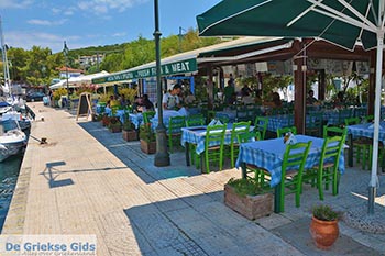 Vathy - Meganisi eiland bij Lefkas - Foto 70 - Foto van https://www.grieksegids.nl/fotos/lefkas/meganisi/normaal/meganisi-070.jpg