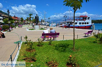 Nidri - Eiland Lefkas -  Foto 44 Ionische Eilanden - Foto van https://www.grieksegids.nl/fotos/lefkas/nidri/normaal/nidri-044.jpg