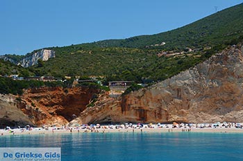 Porto Katsiki - Eiland Lefkas -  Foto 1 - Foto van https://www.grieksegids.nl/fotos/lefkas/porto-katsiki/normaal/porto-katsiki-001.jpg
