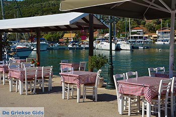 Syvota - Eiland Lefkas -  Foto 19 - Foto van https://www.grieksegids.nl/fotos/lefkas/syvota/normaal/syvota-019.jpg