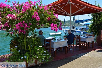 Syvota - Eiland Lefkas -  Foto 28 - Foto van https://www.grieksegids.nl/fotos/lefkas/syvota/normaal/syvota-028.jpg