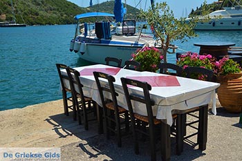 Syvota - Eiland Lefkas -  Foto 33 - Foto van https://www.grieksegids.nl/fotos/lefkas/syvota/normaal/syvota-033.jpg