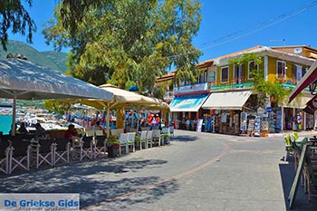 Vassiliki - Eiland Lefkas -  Foto 22 - Foto van https://www.grieksegids.nl/fotos/lefkas/vassiliki/normaal/vassiliki-022.jpg