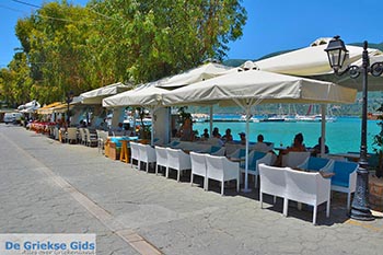 Vassiliki - Eiland Lefkas -  Foto 23 - Foto van https://www.grieksegids.nl/fotos/lefkas/vassiliki/normaal/vassiliki-023.jpg