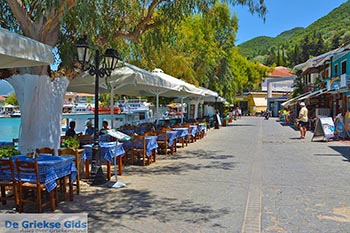 Vassiliki - Eiland Lefkas -  Foto 29 - Foto van https://www.grieksegids.nl/fotos/lefkas/vassiliki/normaal/vassiliki-029.jpg