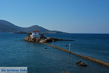 Agios Isidoros Kokkali - Eiland Leros - Griekse Gids Foto 20 - Foto van https://www.grieksegids.nl/fotos/leros/gourna/normaal/gourna-leros-020.jpg