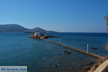 Agios Isidoros Kokkali - Eiland Leros - Griekse Gids Foto 21 - Foto van https://www.grieksegids.nl/fotos/leros/gourna/normaal/gourna-leros-021.jpg