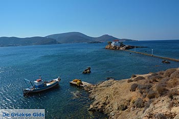 Agios Isidoros Kokkali - Eiland Leros - Griekse Gids Foto 22 - Foto van https://www.grieksegids.nl/fotos/leros/gourna/normaal/gourna-leros-022.jpg
