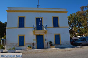 Lakki - Eiland Leros - Griekse Gids Foto 18 - Foto van https://www.grieksegids.nl/fotos/leros/lakki/normaal/lakki-leros-018.jpg