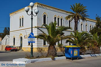 Lakki - Eiland Leros - Griekse Gids Foto 19 - Foto van https://www.grieksegids.nl/fotos/leros/lakki/normaal/lakki-leros-019.jpg