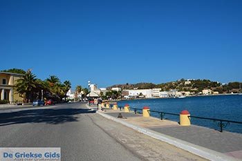 Lakki - Eiland Leros - Griekse Gids Foto 21 - Foto van https://www.grieksegids.nl/fotos/leros/lakki/normaal/lakki-leros-021.jpg