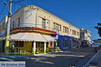 Lakki - Eiland Leros - Griekse Gids Foto 25 - Foto van https://www.grieksegids.nl/fotos/leros/lakki/normaal/lakki-leros-025.jpg