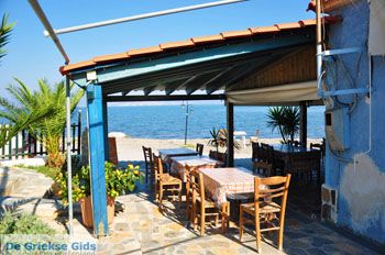 Bij Pyrra en Achladeri | Lesbos Griekenland 3 - Foto van https://www.grieksegids.nl/fotos/lesbos/normaal/lesbos-griekenland-212.jpg