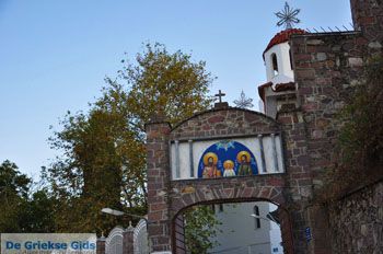 Klooster Agios Rafail bij Thermi | Lesbos | Griekse Gids 5 - Foto van https://www.grieksegids.nl/fotos/lesbos/normaal/lesbos-griekenland-429.jpg