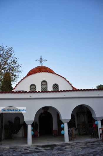 Klooster Agios Rafail bij Thermi | Lesbos | Griekse Gids 9 - Foto van https://www.grieksegids.nl/fotos/lesbos/normaal/lesbos-griekenland-433.jpg