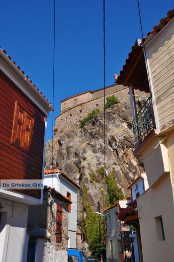 Petra Lesbos | Griekenland 41 - Foto van https://www.grieksegids.nl/fotos/lesbos/normaal/lesbos-griekenland-493.jpg