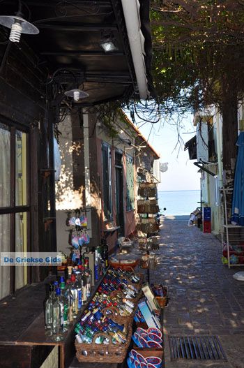 Petra Lesbos | Griekenland 61 - Foto van https://www.grieksegids.nl/fotos/lesbos/normaal/lesbos-griekenland-513.jpg